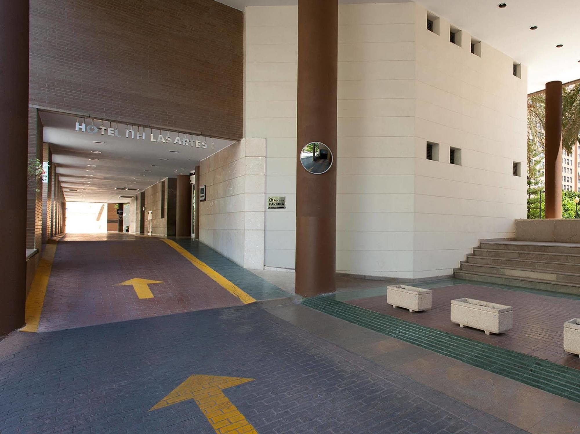 Hotel Nh Artes 4*