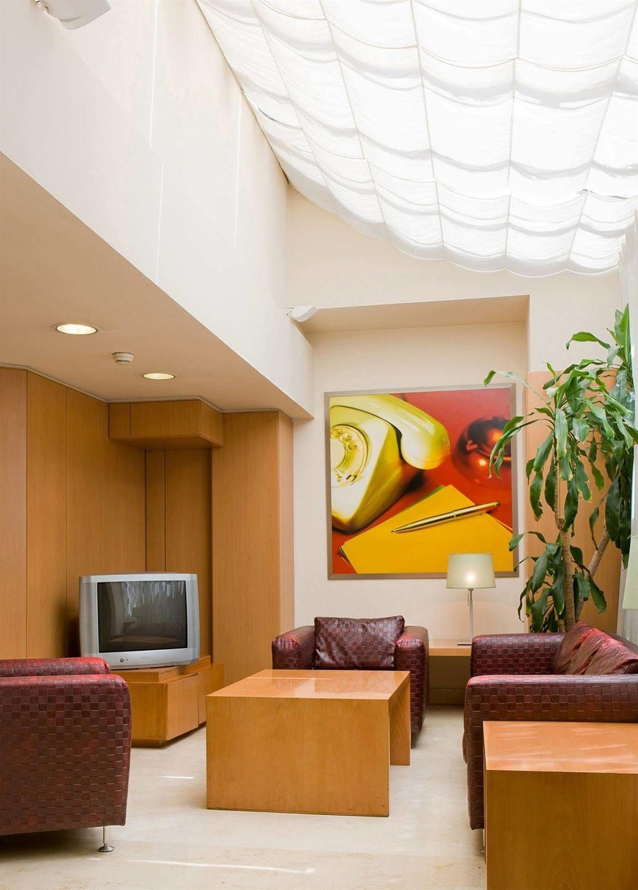 Hotel Nh Ciencias 3*
