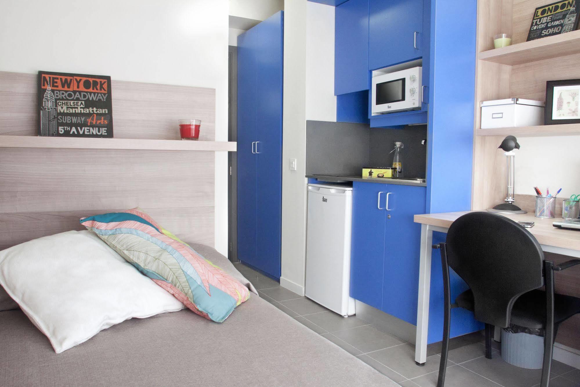 Colegio Mayor La Concepción Hostal *