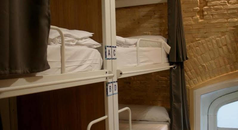 Hostal Up