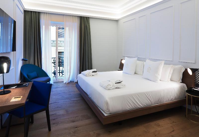 One Shot Palacio Reina Victoria 04 Hotel 4*