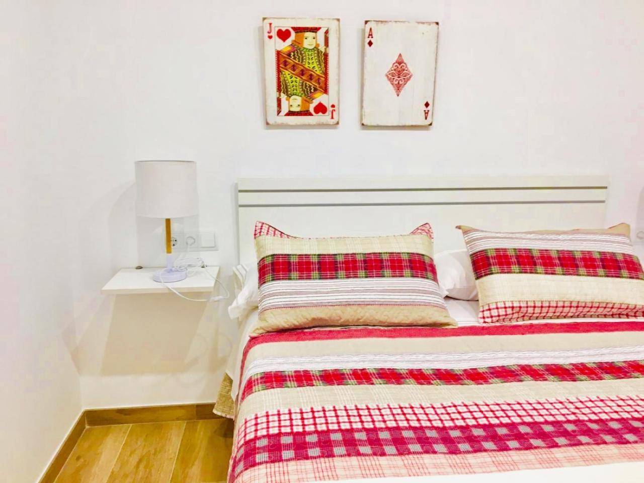 Apartment Plaza Cisneros Valencia