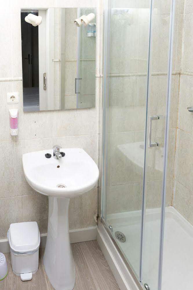 Nwt Station Guest house 2*
