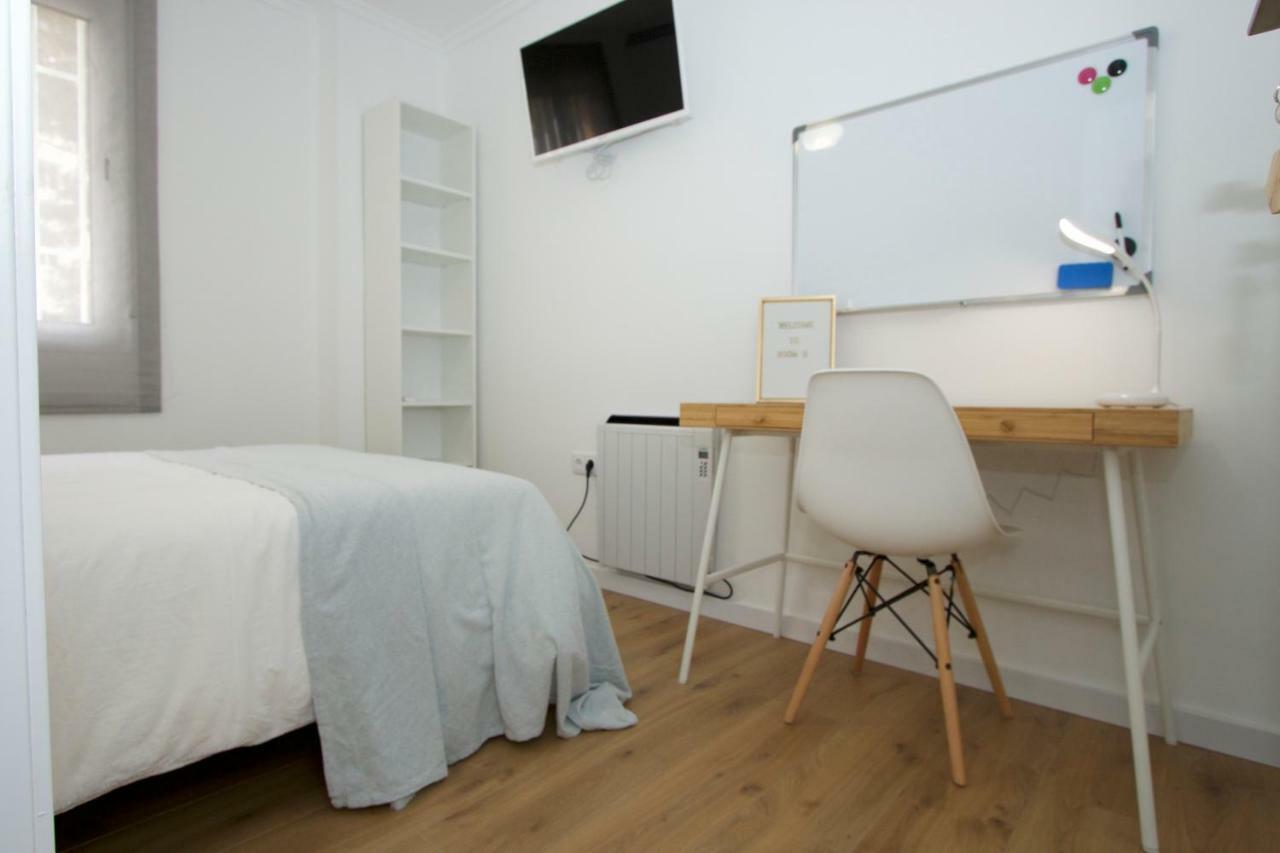 Md Poeta Andres Cabrelles Apartment