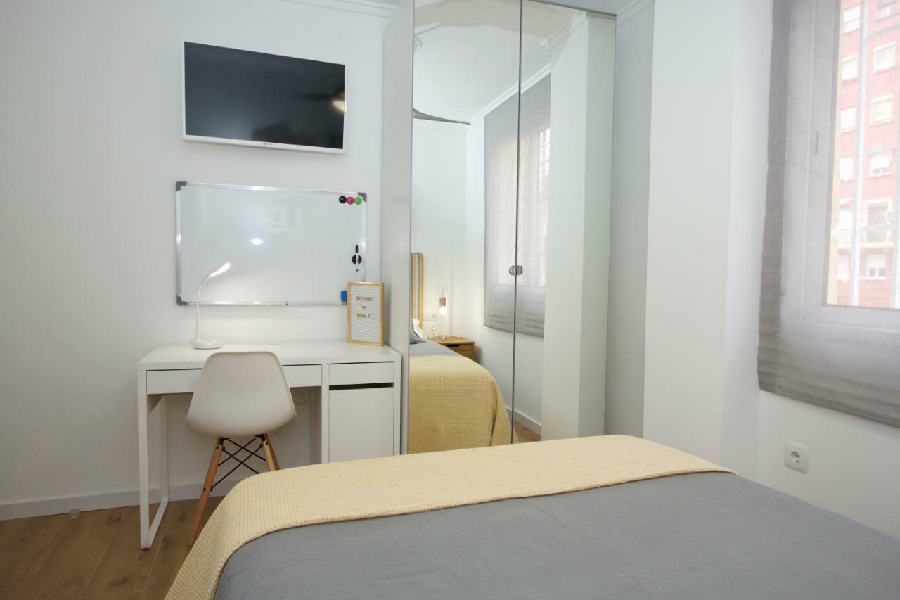 Apartment Md Poeta Andres Cabrelles