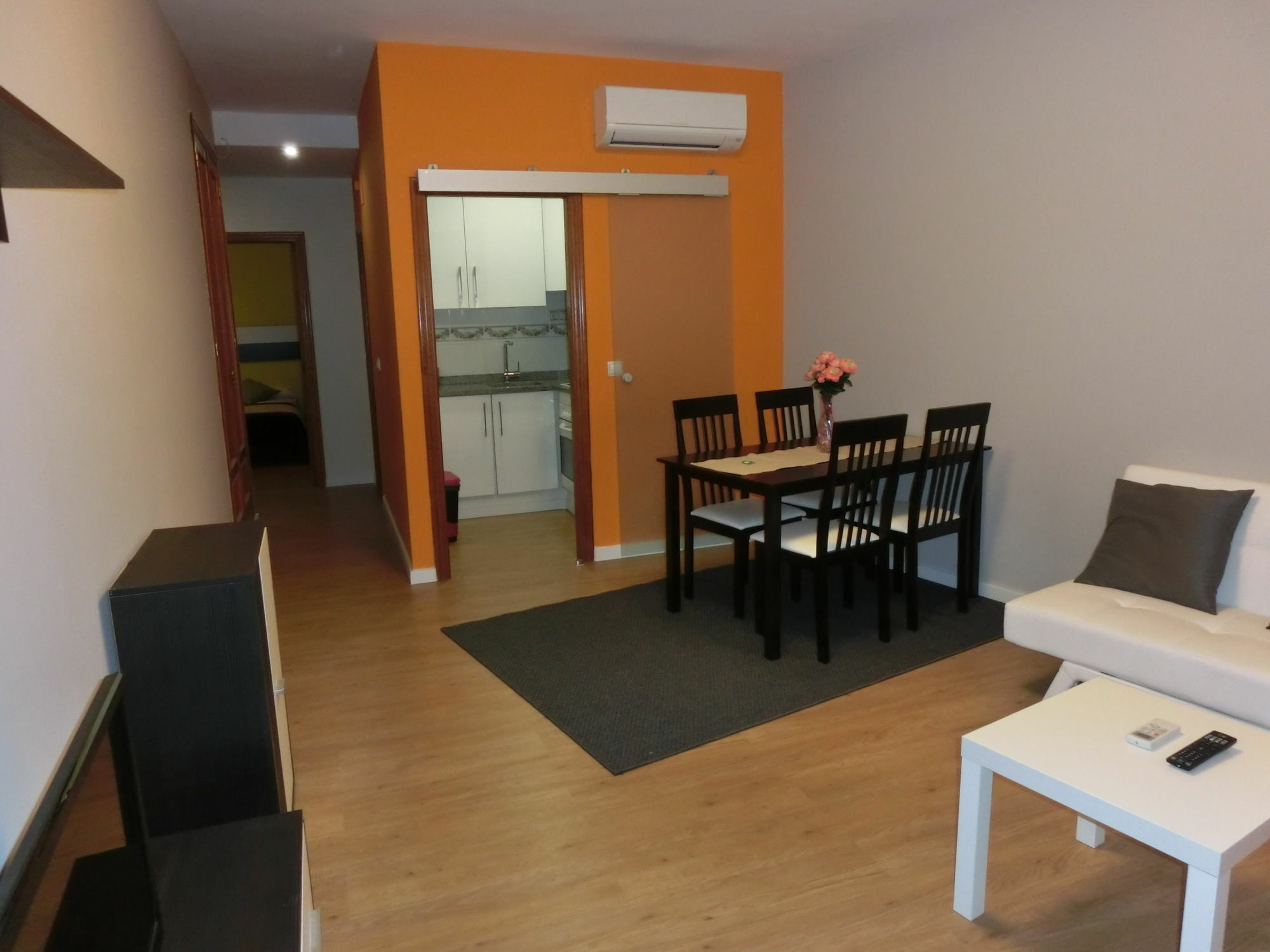 Apartment Total Market