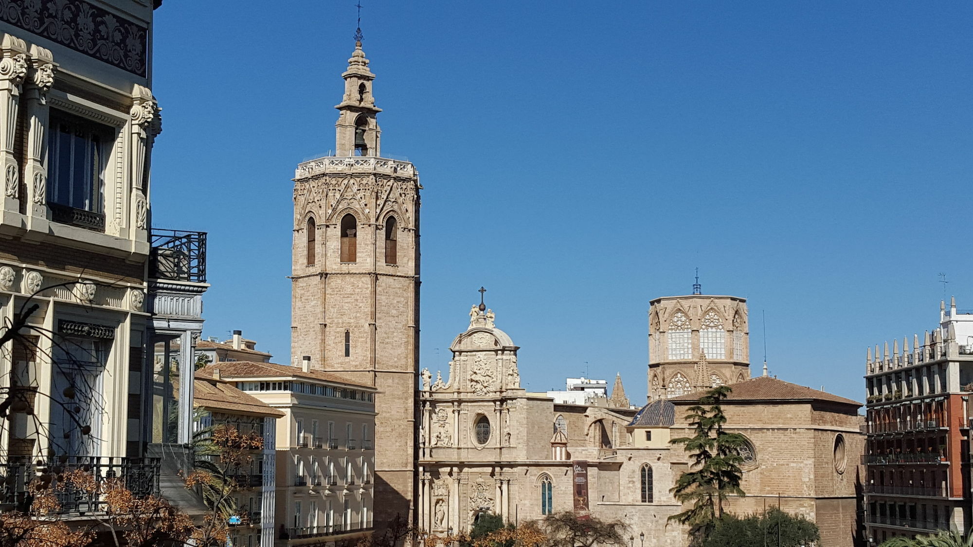 Maragata Plaza Reina Apartment Valencia