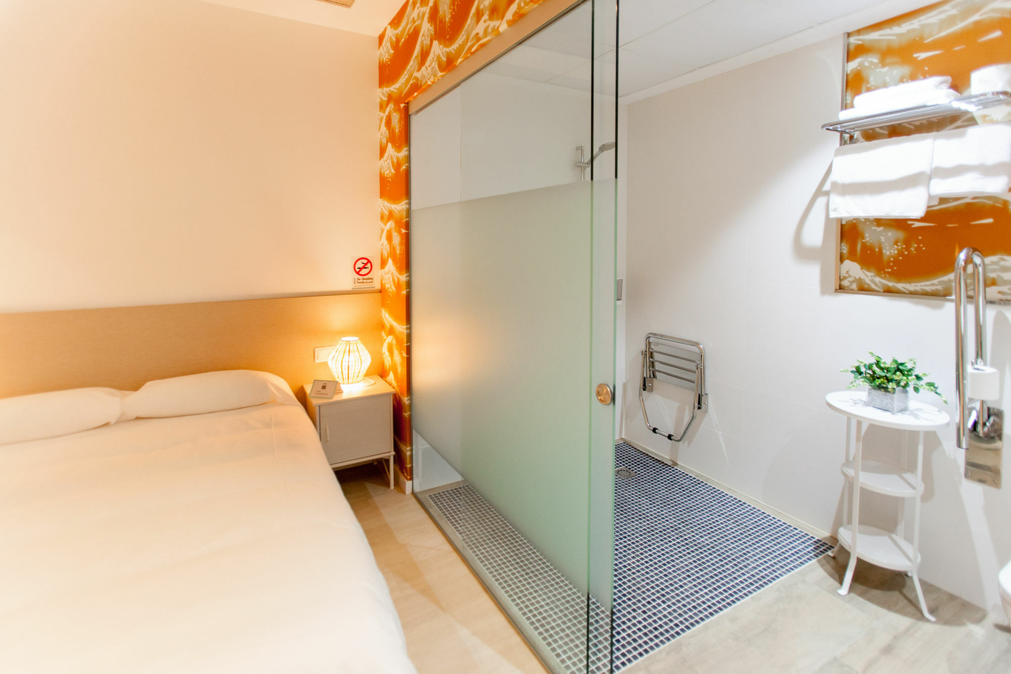 Host & Guest house Valencia