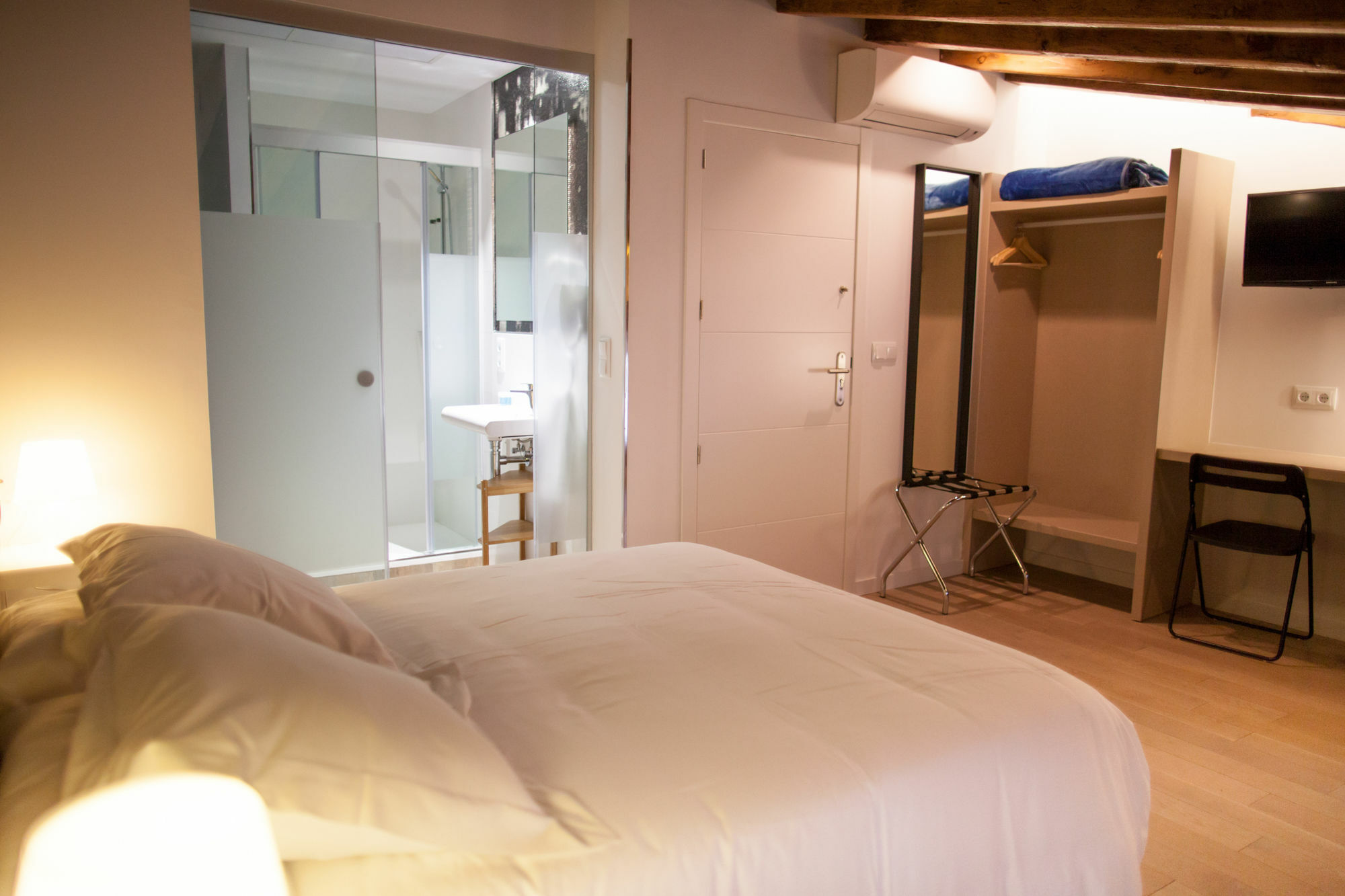 Guest house Host & 3*