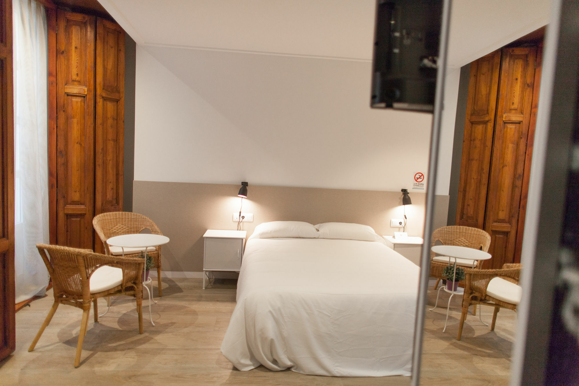 Guest house Host & 3*