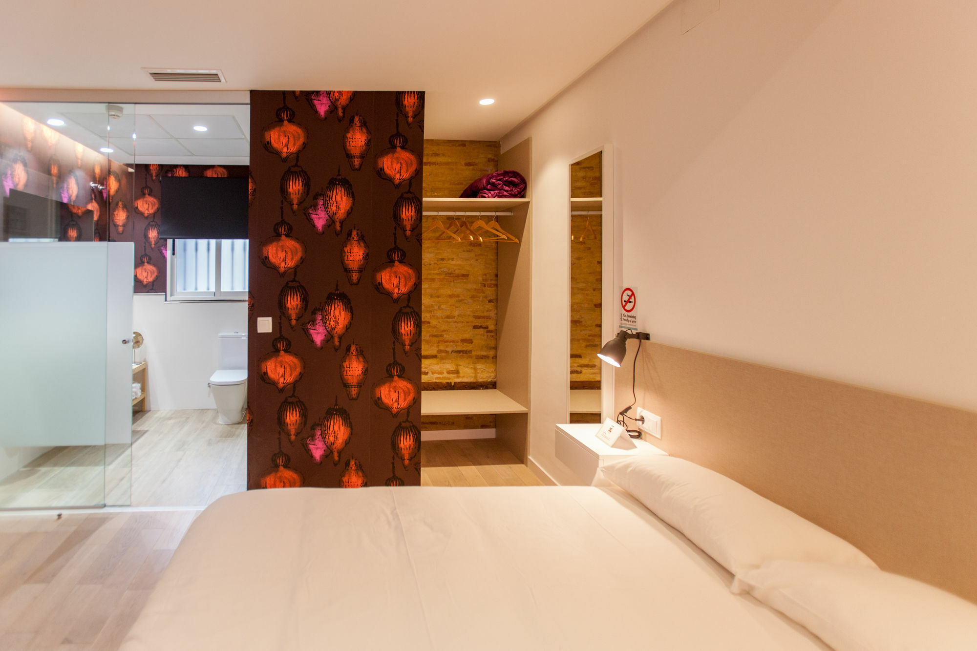 Guest house Host &