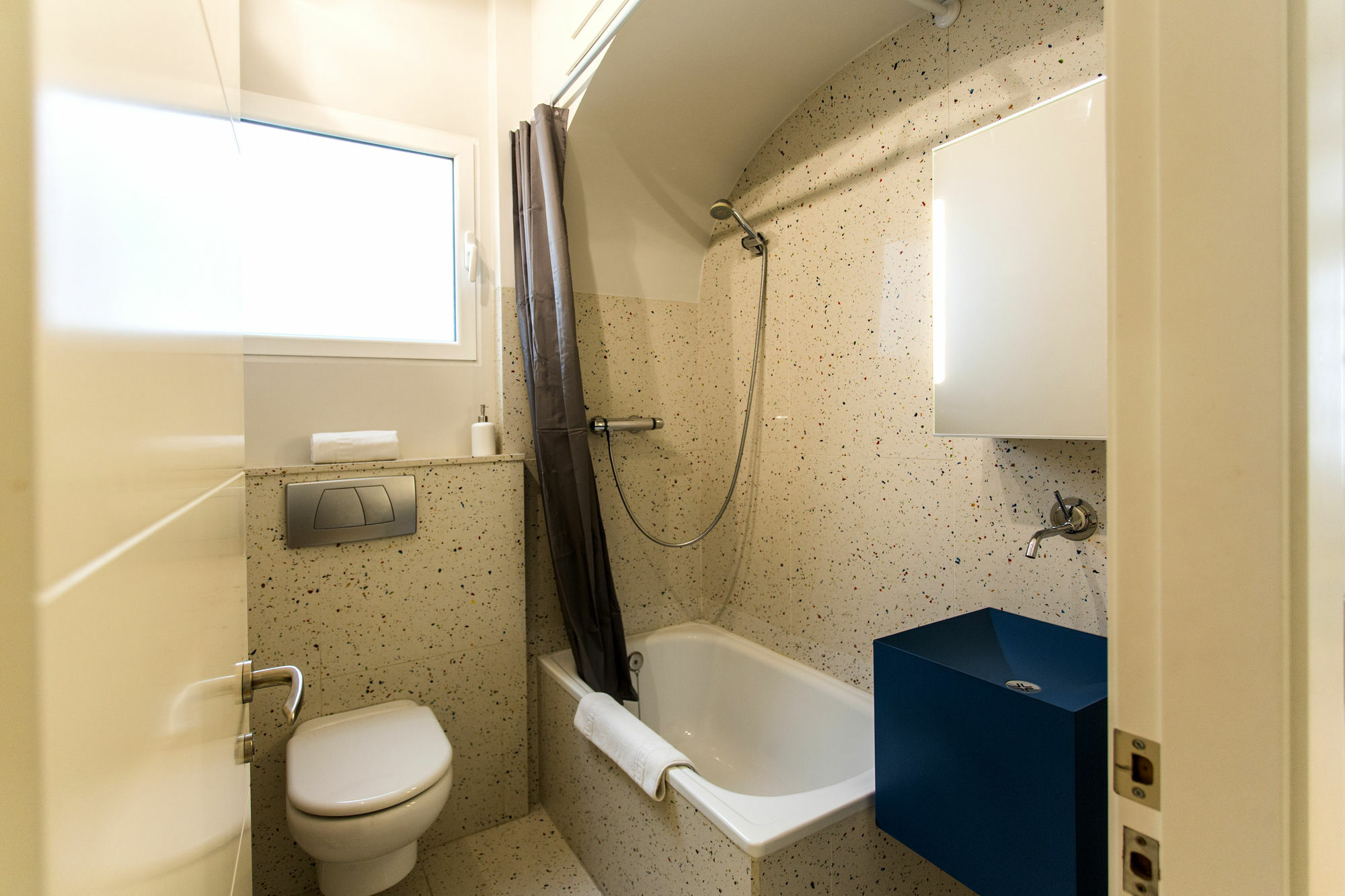 Total Design Apartment