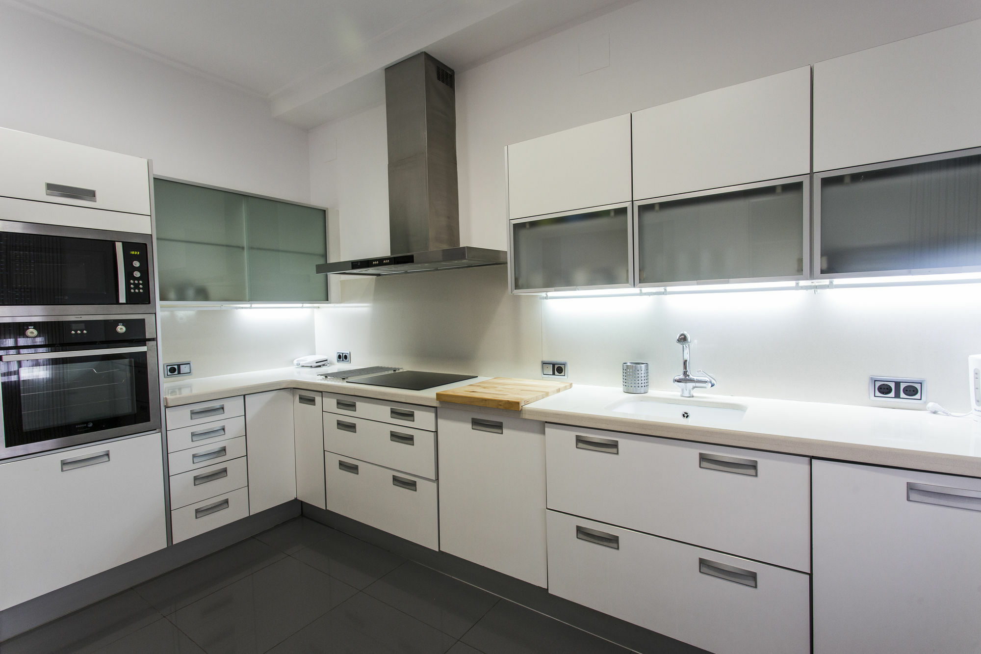 Total Design Apartment *