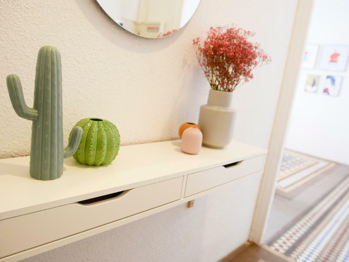 Hall Correos Apartment