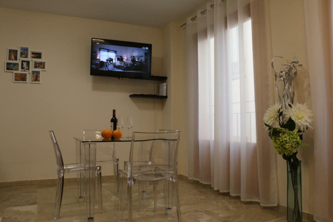 Abate 4 Apartment *