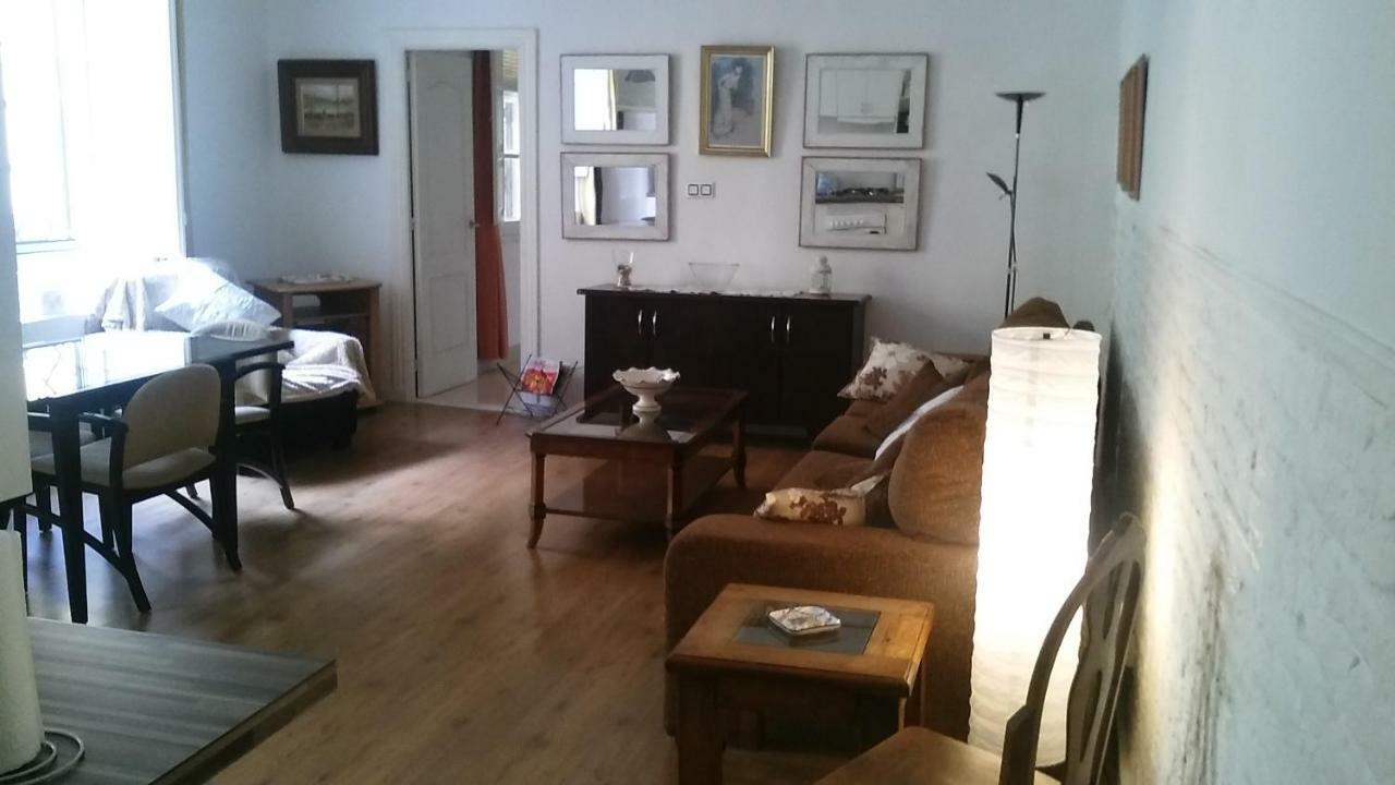 Apartment Alejandro Y Renate *
