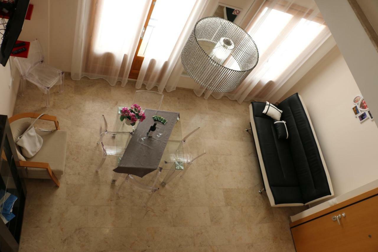 Abate 4 Apartment