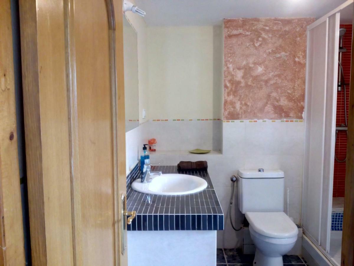 Lola Encorts Apartment Valencia