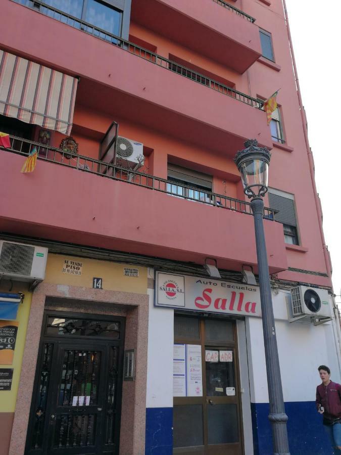 Calle Mora De Rubielos With Free Private Underground Parking Valencia