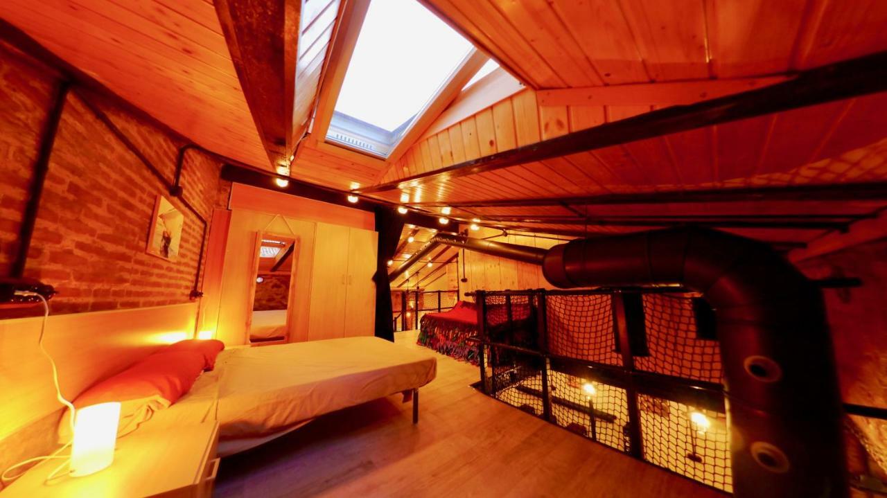 Old Fisherman's House In Malvarrosa Apartment