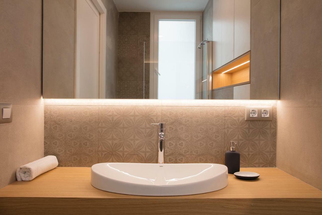 Florit Flats - Chic And In A Lively But Quiet Area Walking Distance Valencia