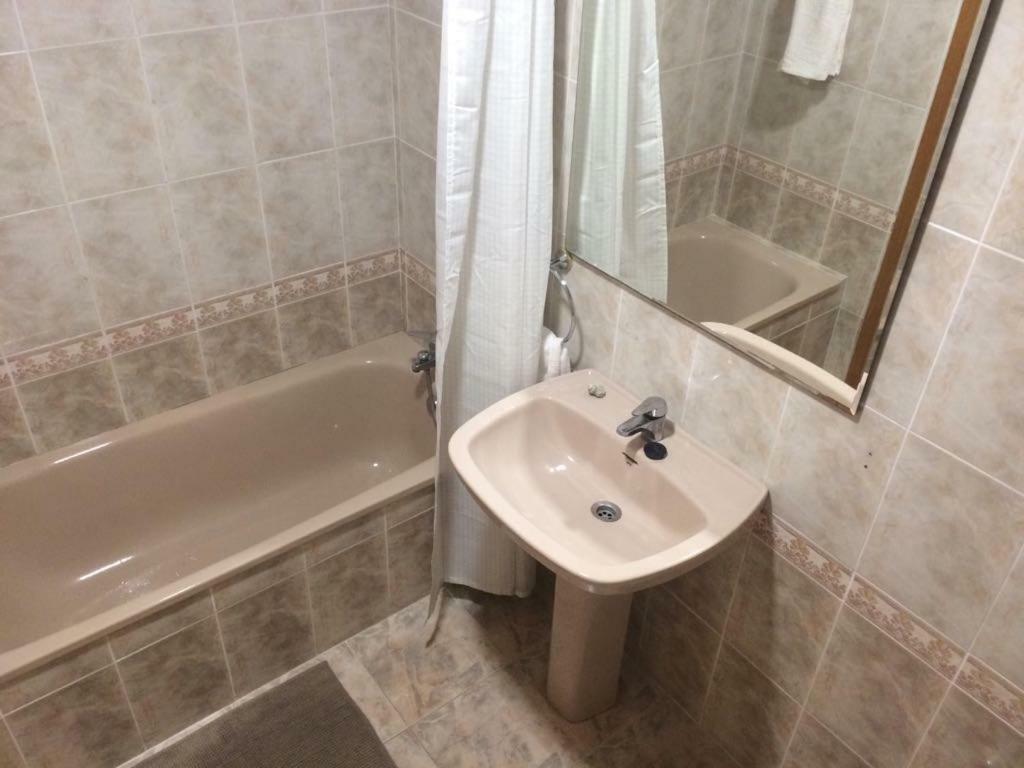 Amplio Y Comodo Apartamento Con Parking * Valência