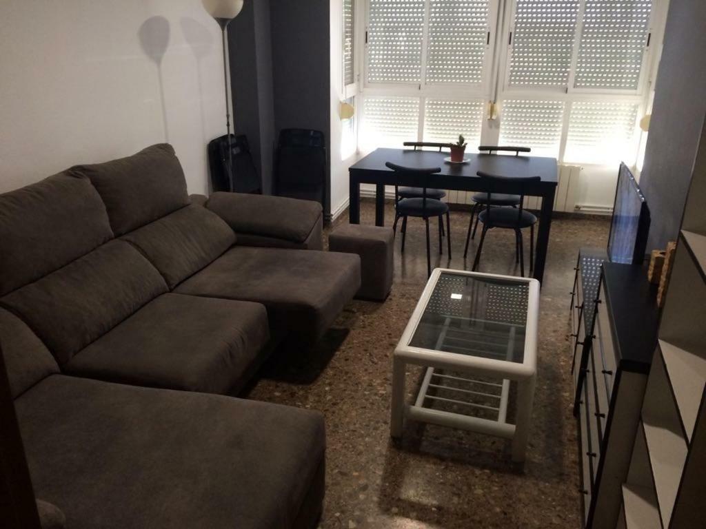 Apartamento Amplio Y Comodo Apartamento Con Parking Valência