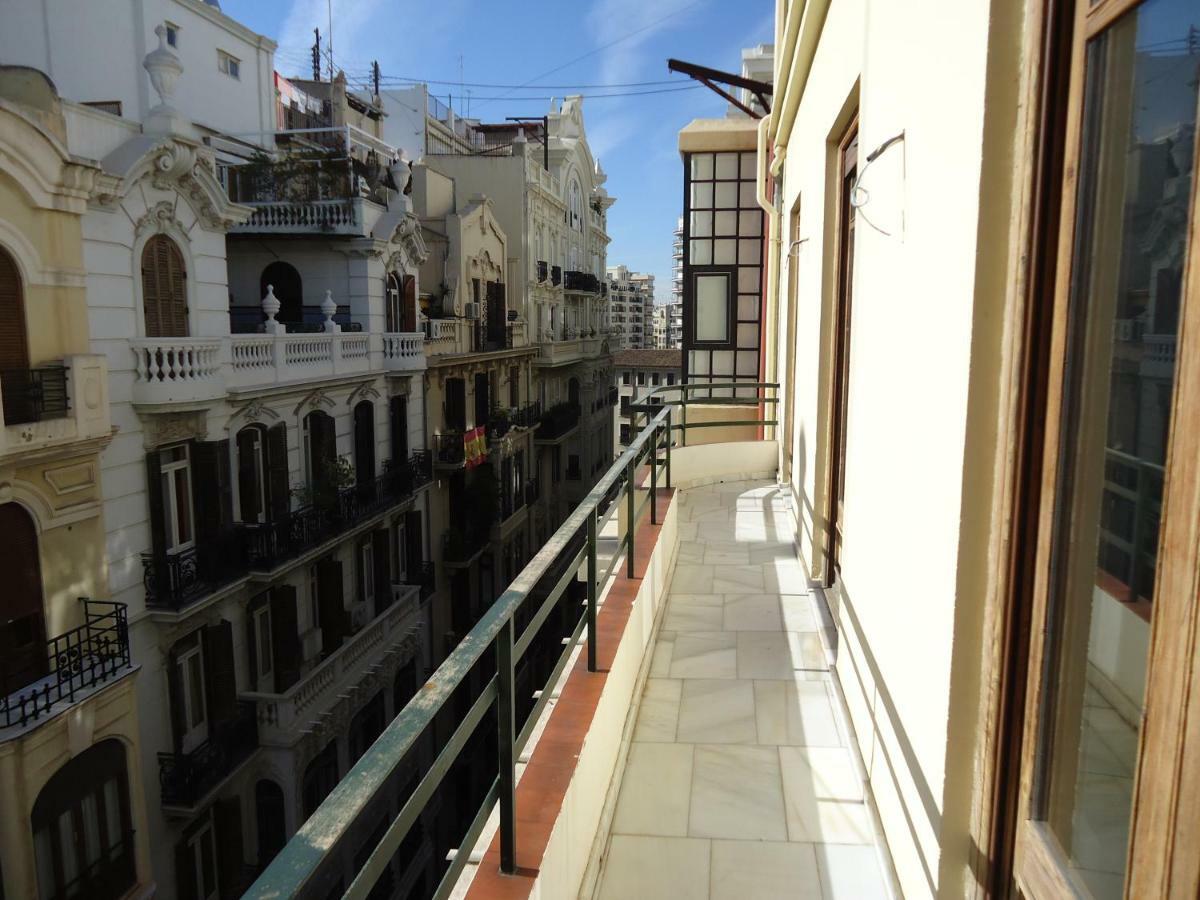 Entre La Estacion Y El Ayuntamiento