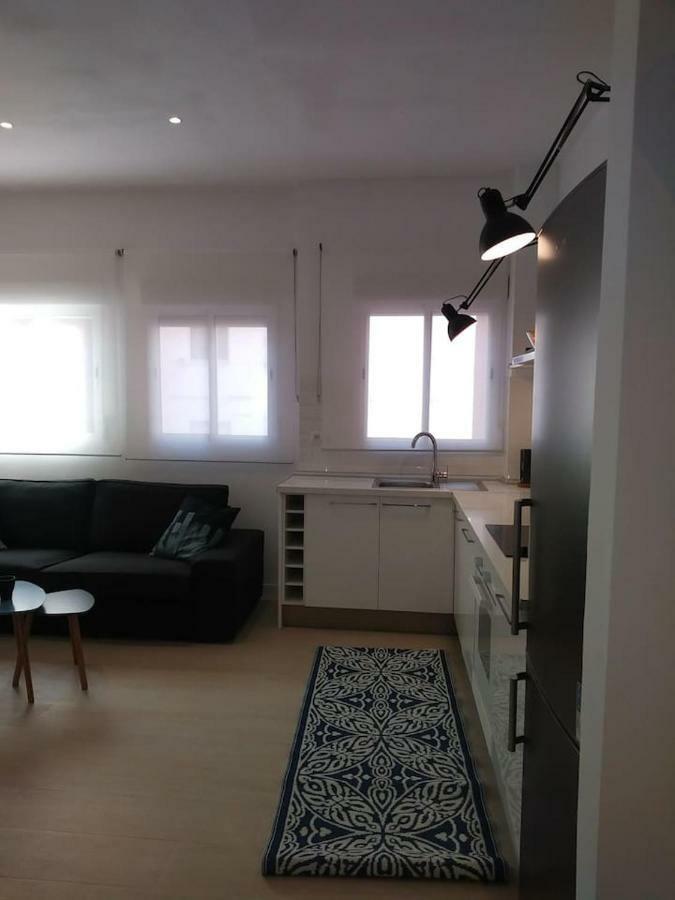En Corts Flat Apartment