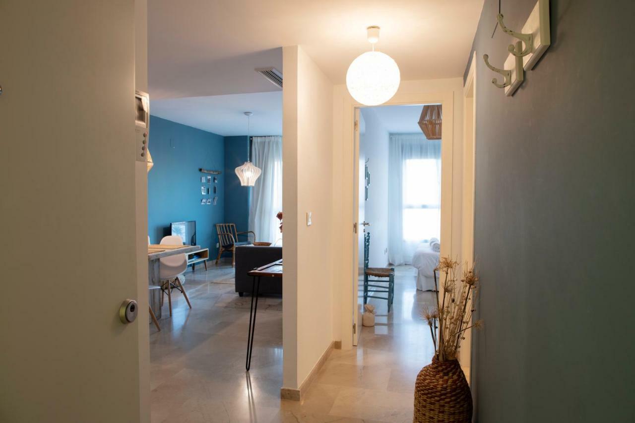 Beautiful One Bedroom Wifi Near Beach Apartment *