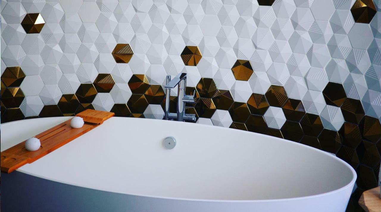 Apartment Hexagonal Design