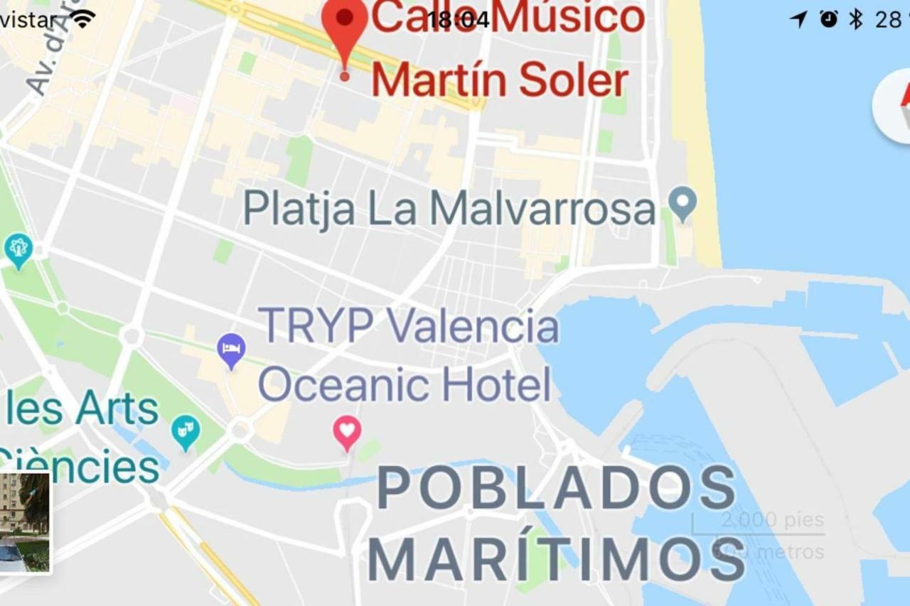 En Universidad Y Cerca De La Playa Apartment