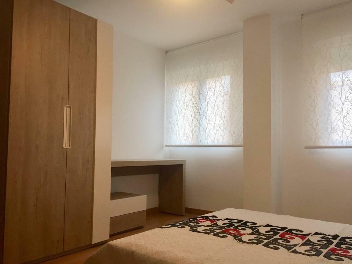 Apartamento En Universidad Y Cerca De La Playa * Valencia