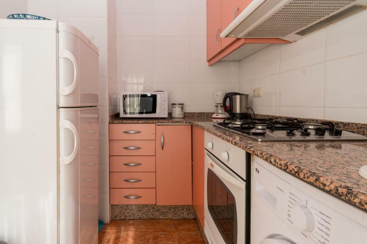 Big Flat At Center Of Valencia. Wifi Apartment