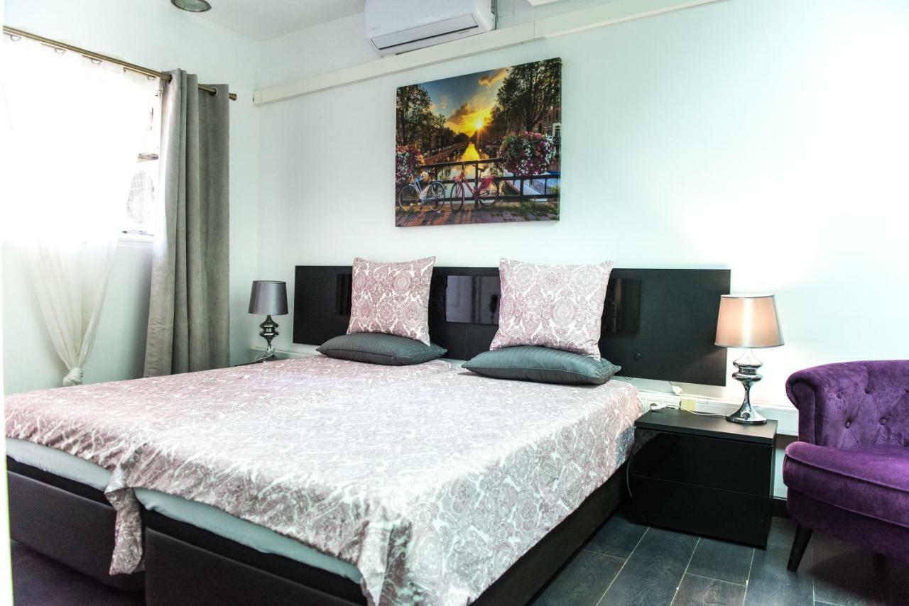 Catedral Reina Apartment *