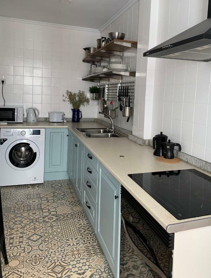 Bien Situada, Comoda Y Nueva Homestay Valencia