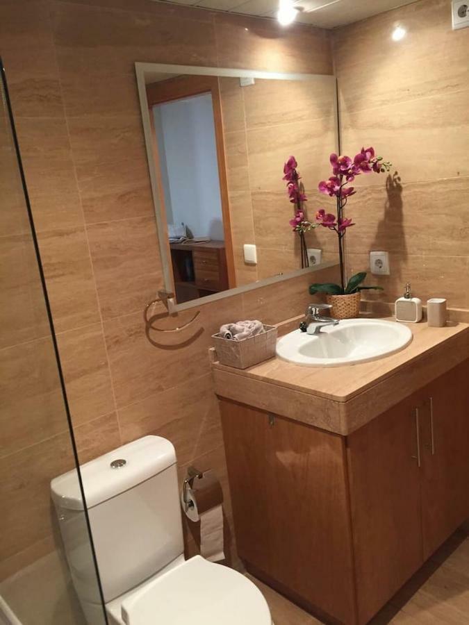 Loft En La Ciudad De Ciencias Y Cerca De La Playa Apartment *