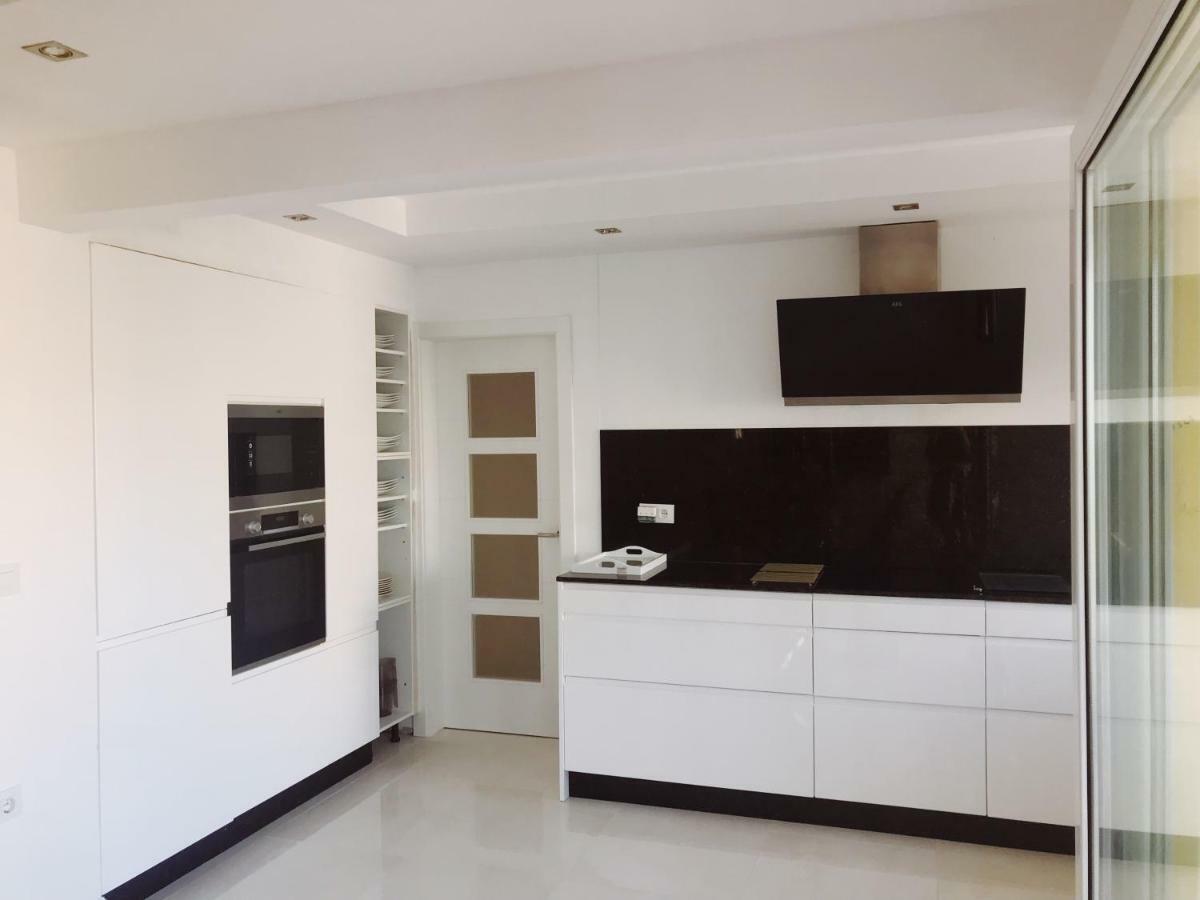 The White Apartment: Luxury, And Design Valencia