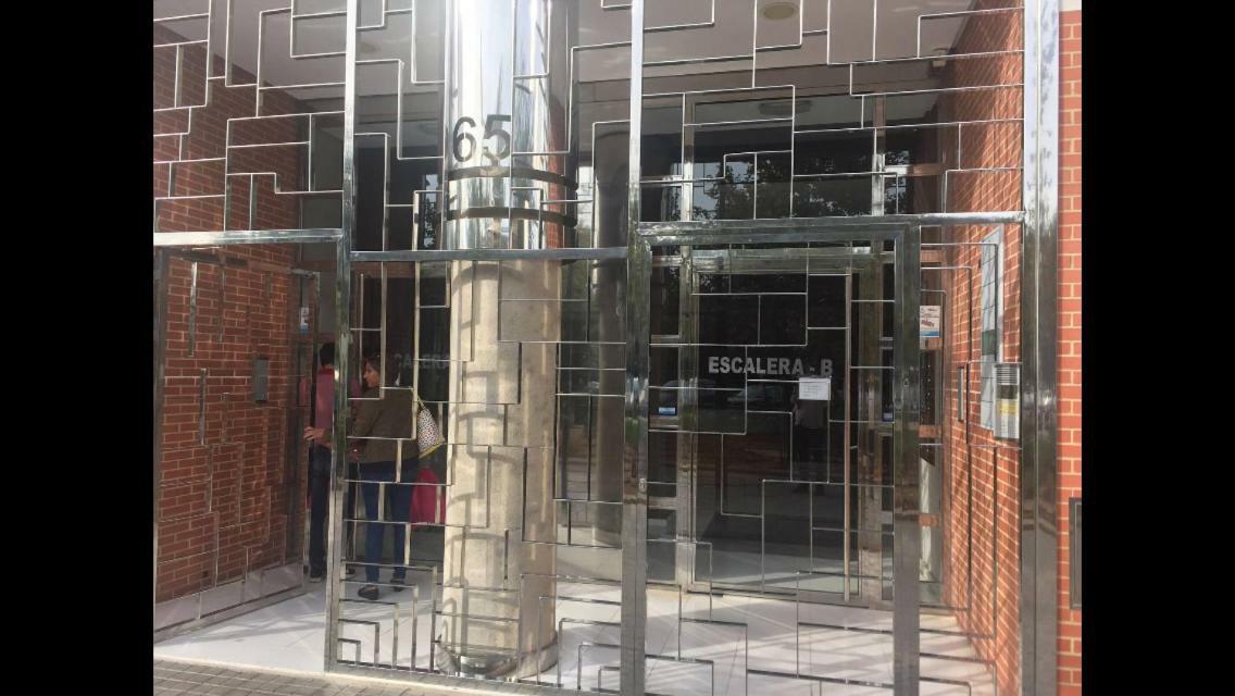 Apartamento En La Ciudad De Ciencias Y Cerca De La Playa