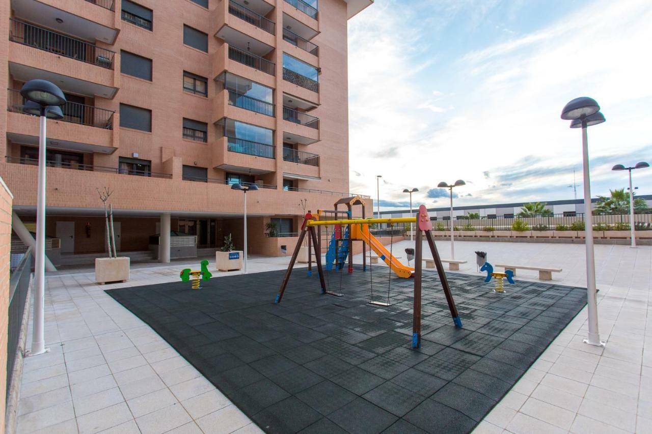 Apartamento On The Beach,pool,wifi,garage,valencia