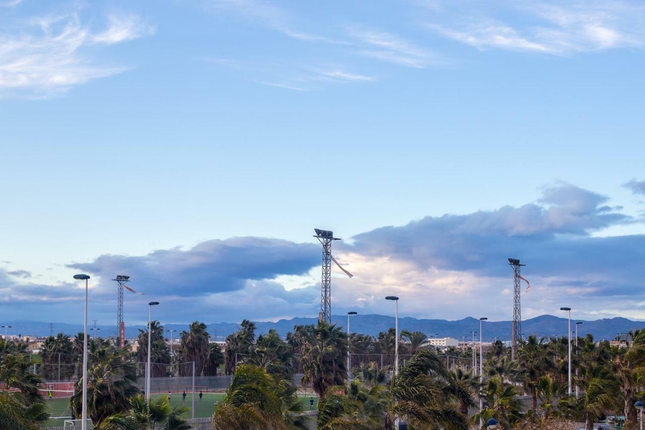 On The Beach,pool,wifi,garage,valencia Apartamento *