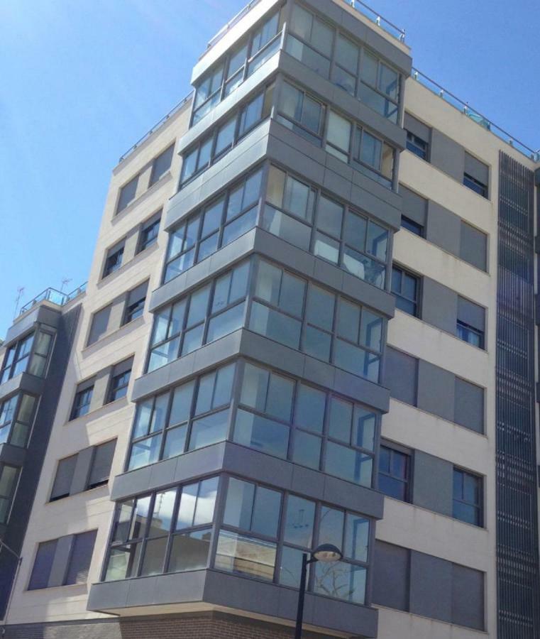 Beautiful One Bedroom Wifi Near Beach *