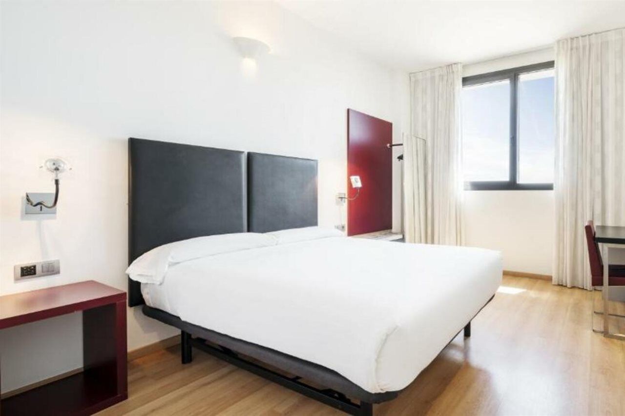 Hotel Ilunion Aqua 3 3*