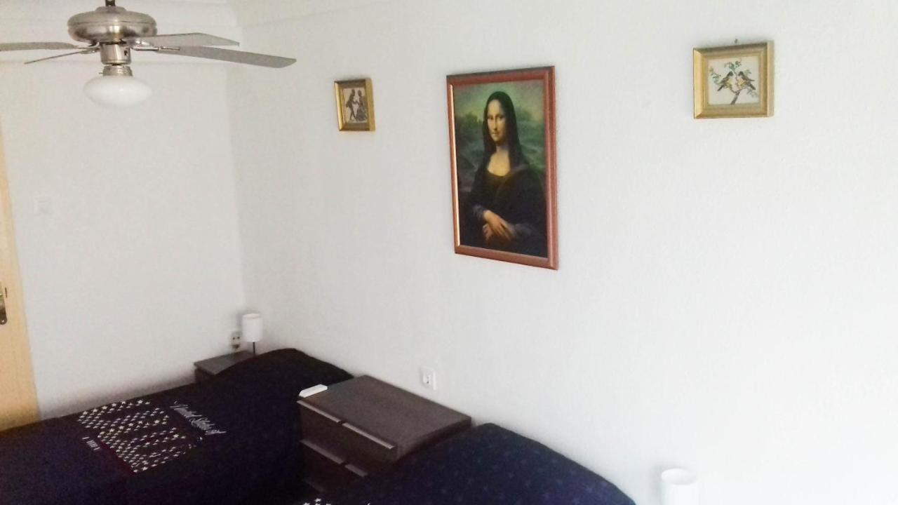 Apartment Almiserat *