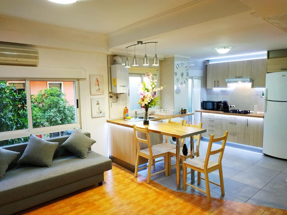 On-line Luxury Apart Pintor Stoolz, Free Wi-fi