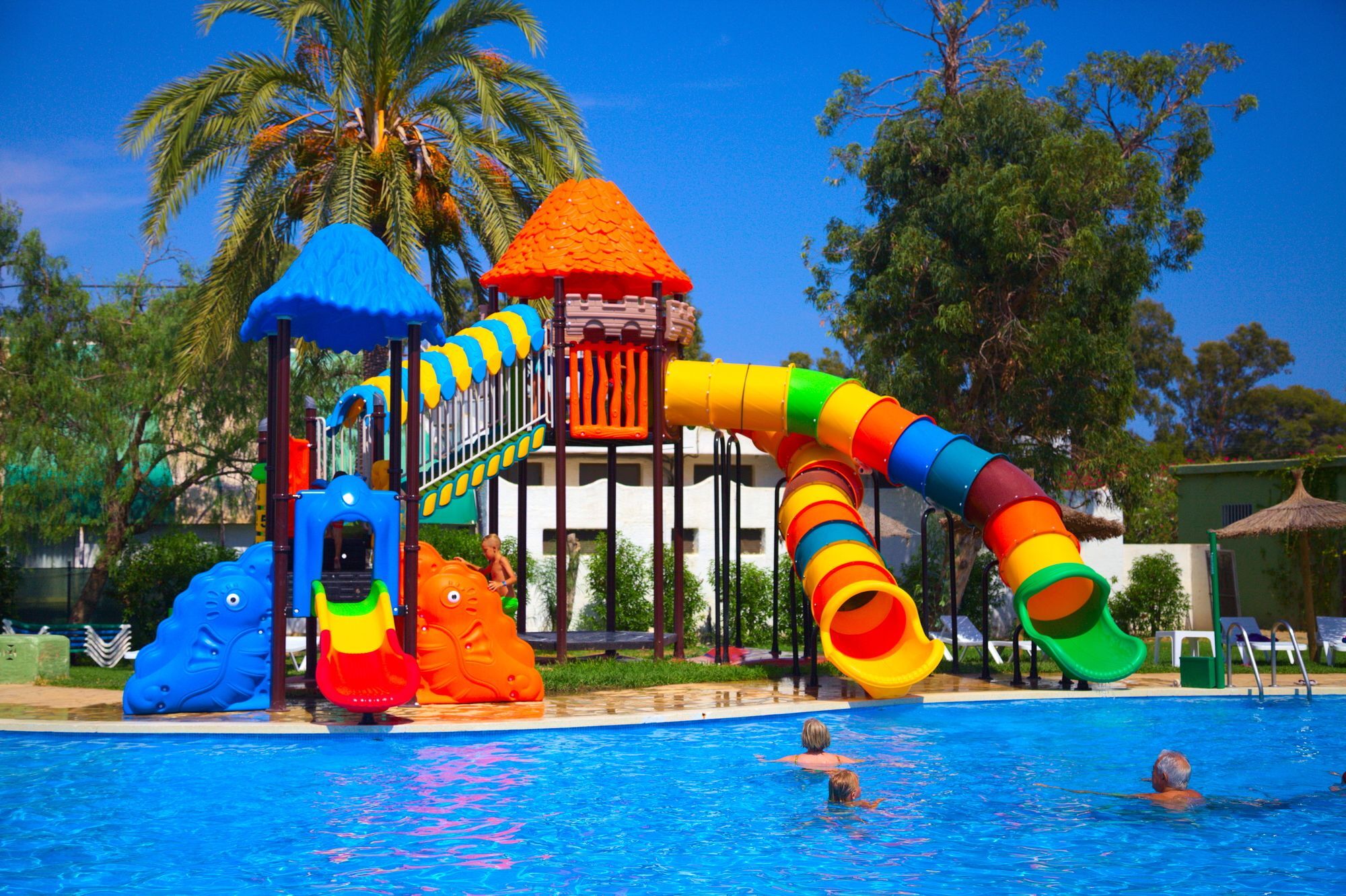Devesa Gardens &