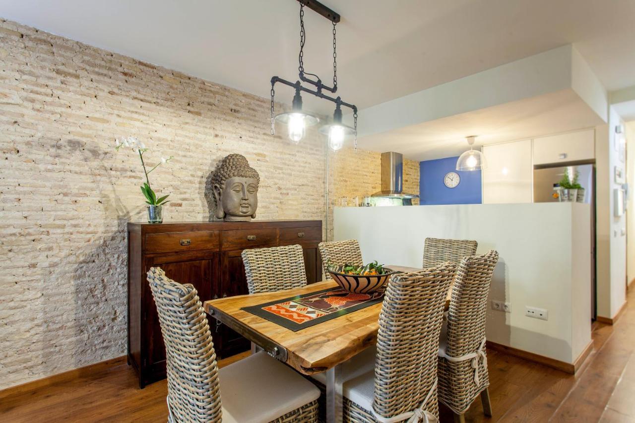 Apartment Luxurious & Alluring In Historic Town Valencia