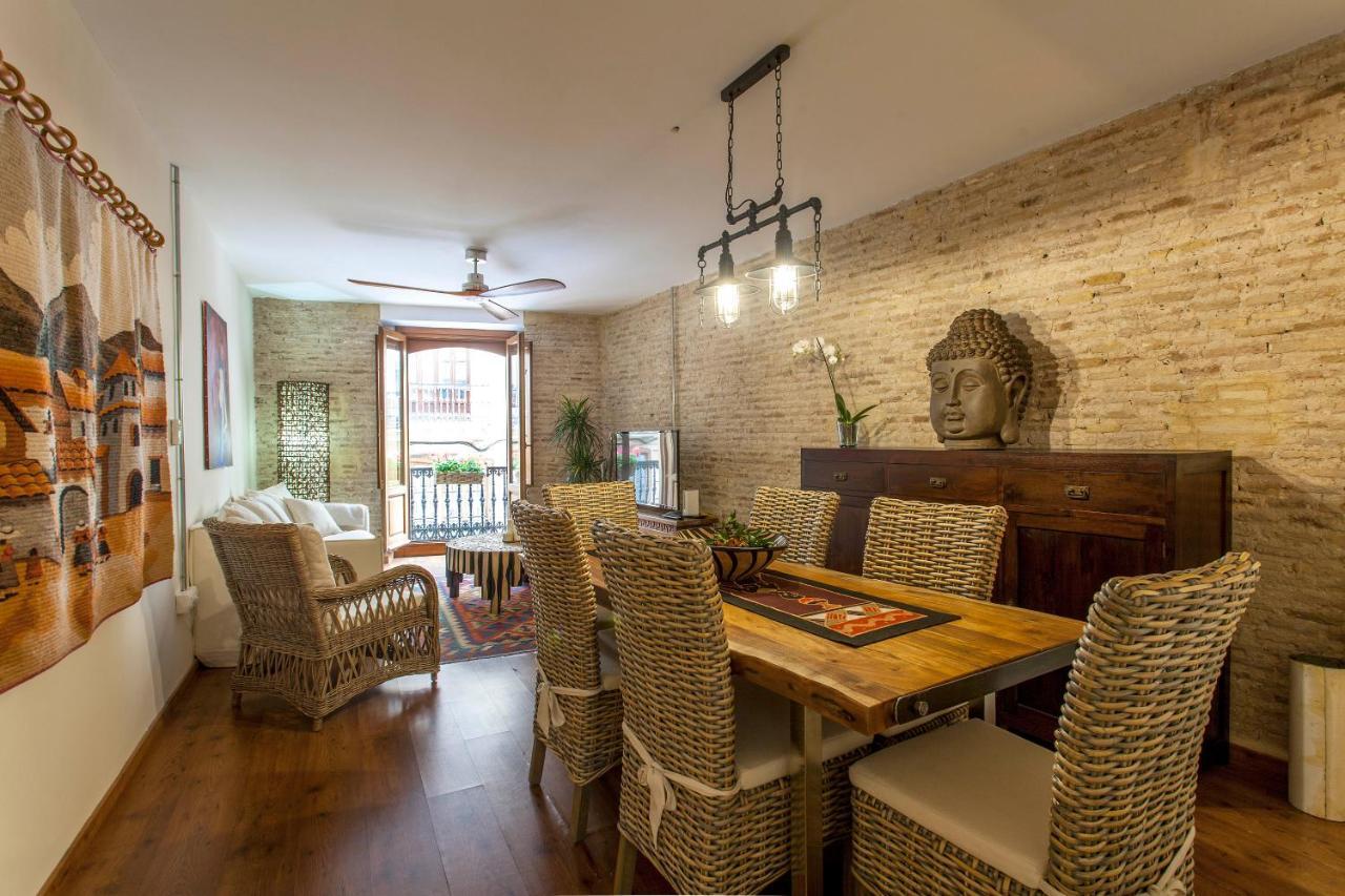 Luxurious & Alluring In Historic Town Apartment