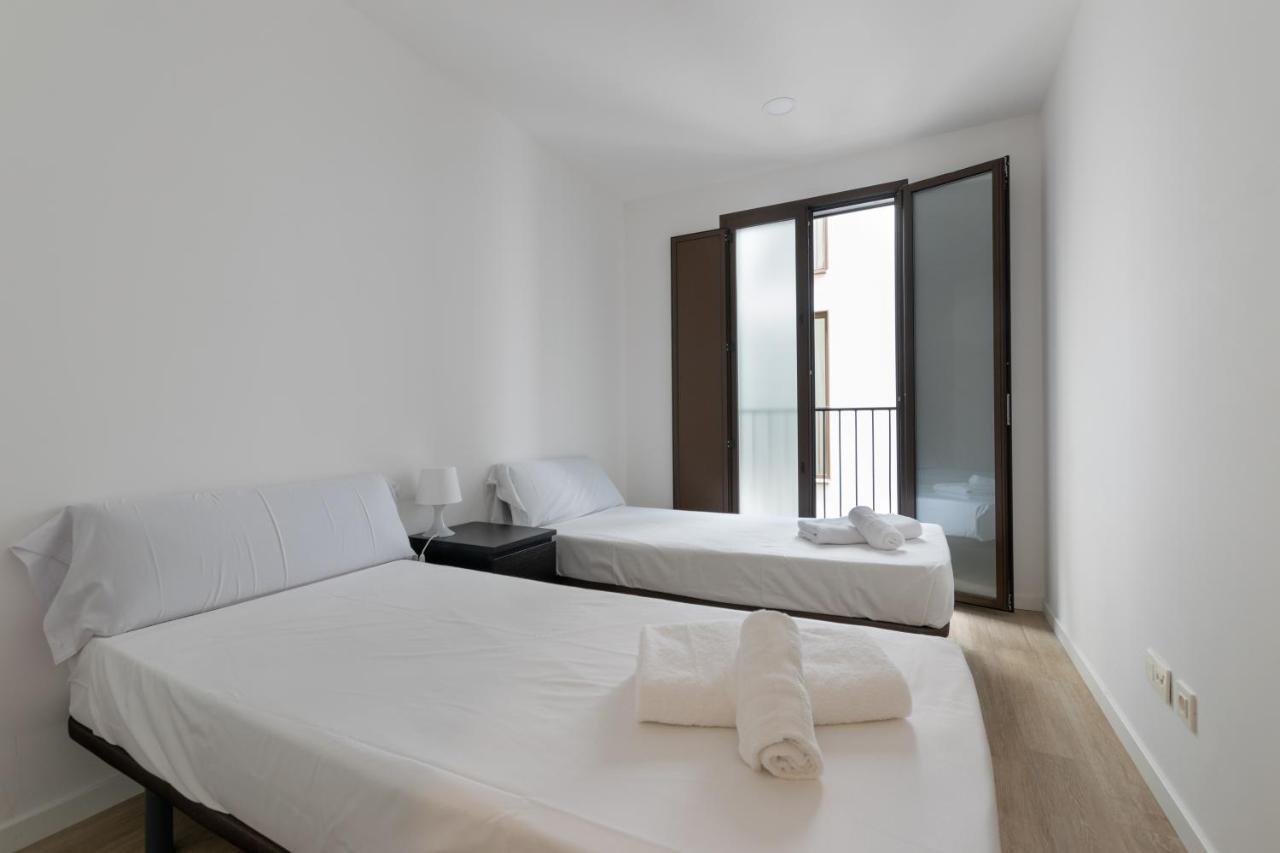 Lonja De La Seda, Apartment