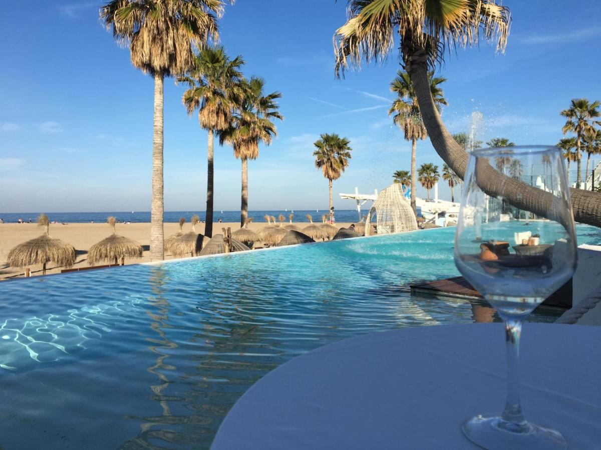 Villa In With Pool On The Beach